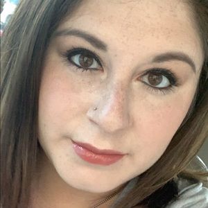 Meet your Posher, Krysta